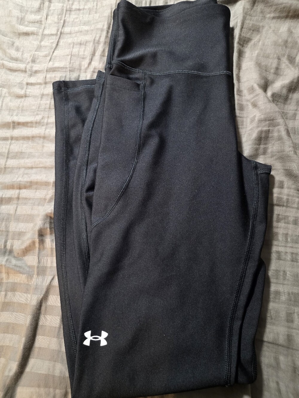 Medium Under Armour Compression Leggings